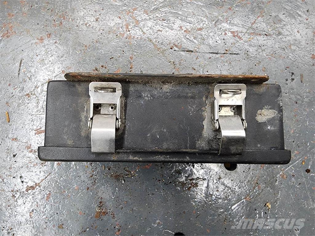  Unmarked Electronics