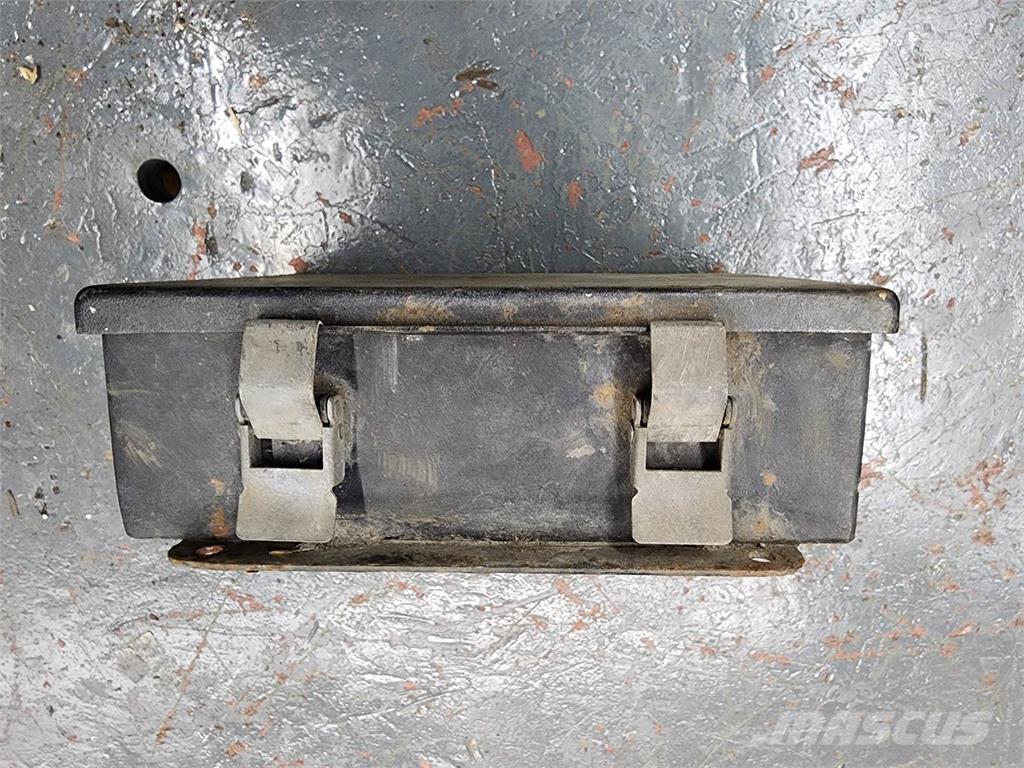  Unmarked Electronics