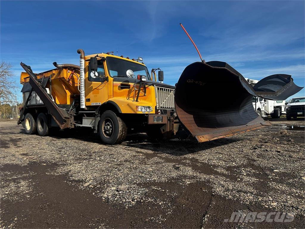 Volvo VHD Snow blades and plows