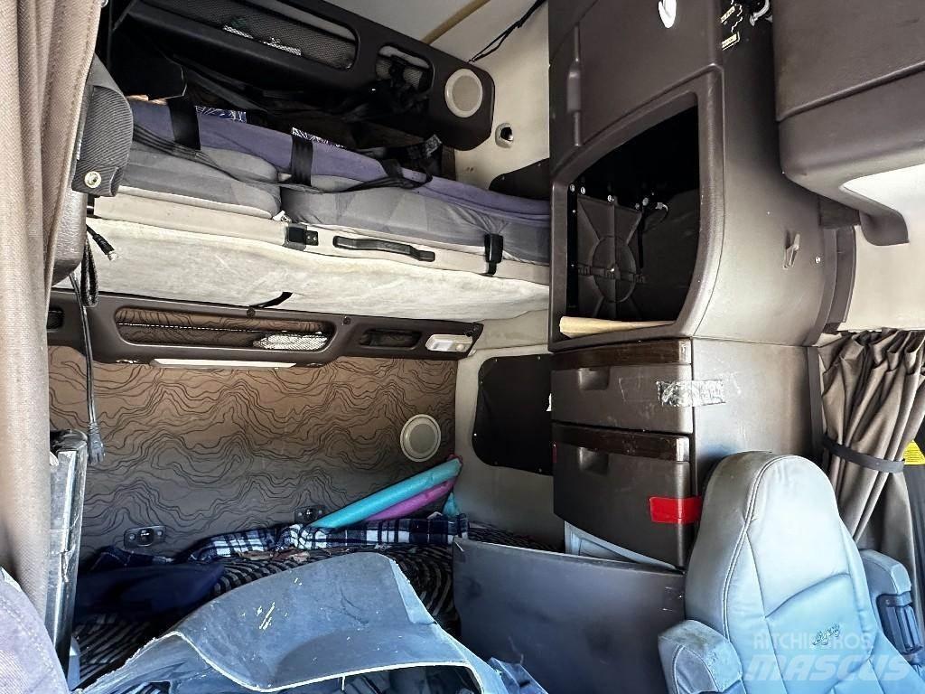 Volvo VNL Transportation - Others