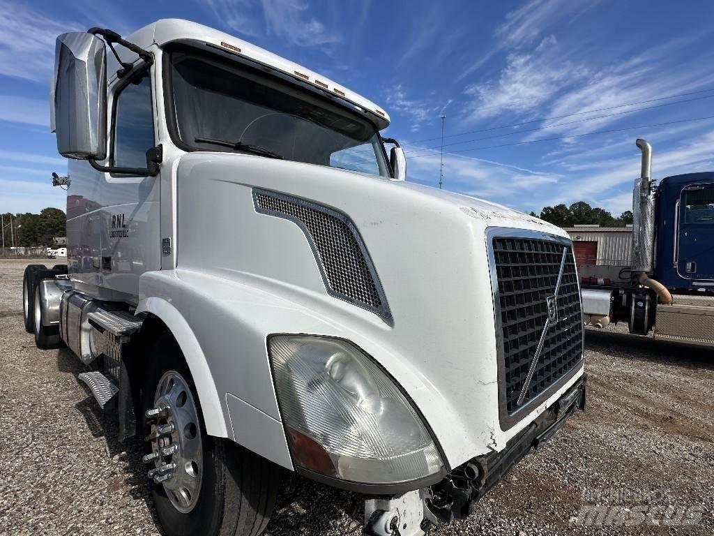 Volvo VNL Transportation - Others