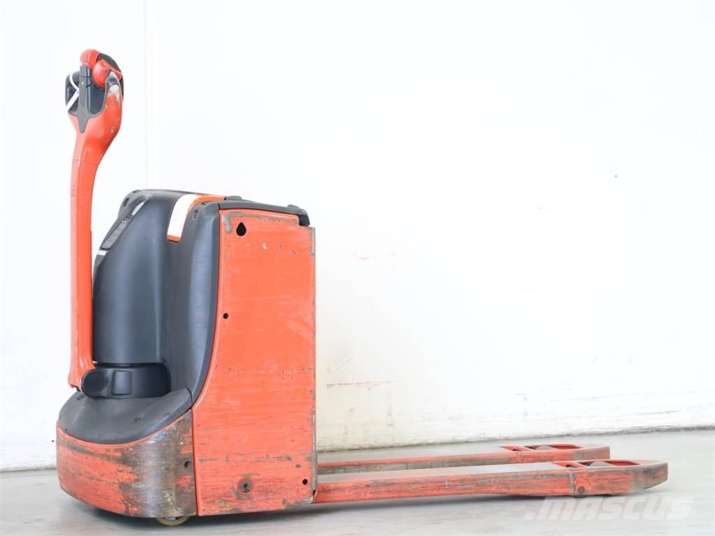 Linde T16/1152 Pedestrian stacker