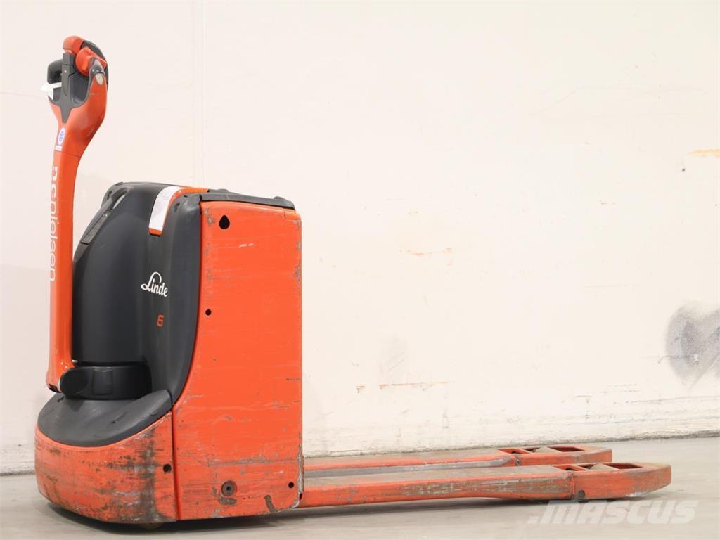 Linde T16/1152 Pedestrian stacker