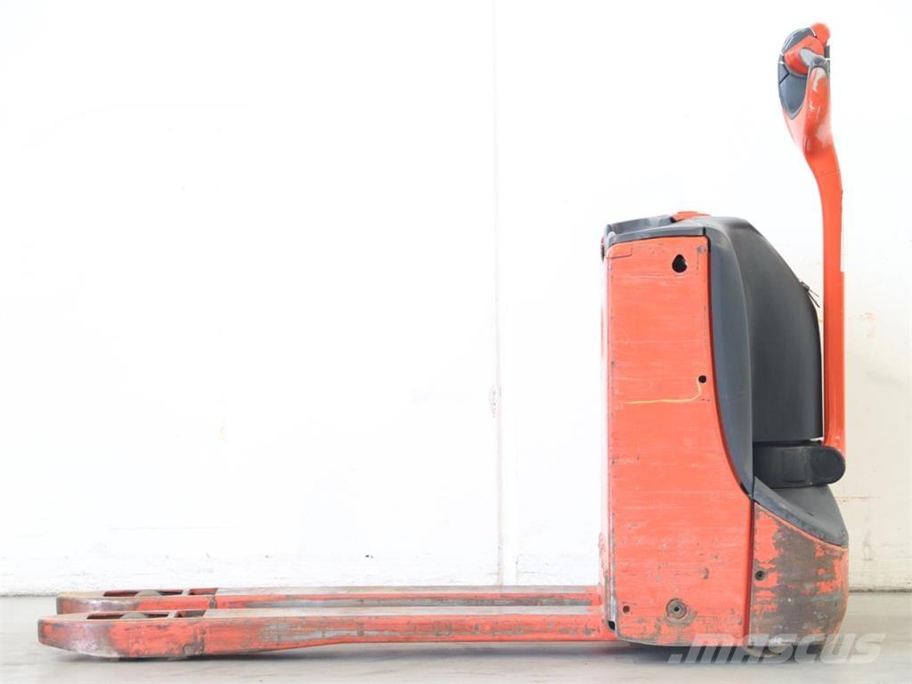 Linde T16/1152-02 Pedestrian stacker