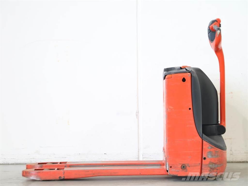Linde T16/1152-02 Pedestrian stacker