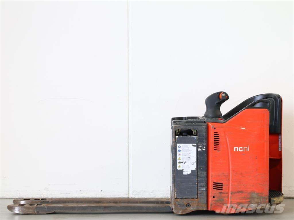 Linde T20SP/131 Pedestrian stacker