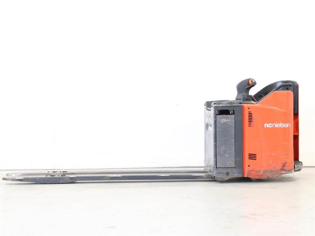 Linde T20SP/131 Pedestrian stacker