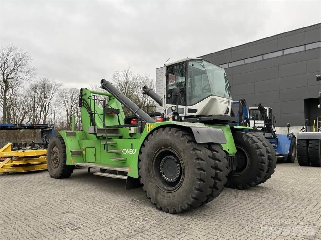 SMV 4535 TC5 Reach trucks