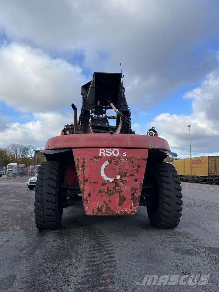 SMV 4545 CCX5 Reach trucks