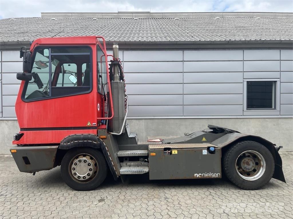 Terberg YT222 4X2 Material Handling - Others