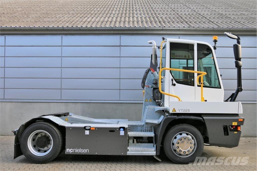 Terberg YT223 4x2 Material Handling - Others