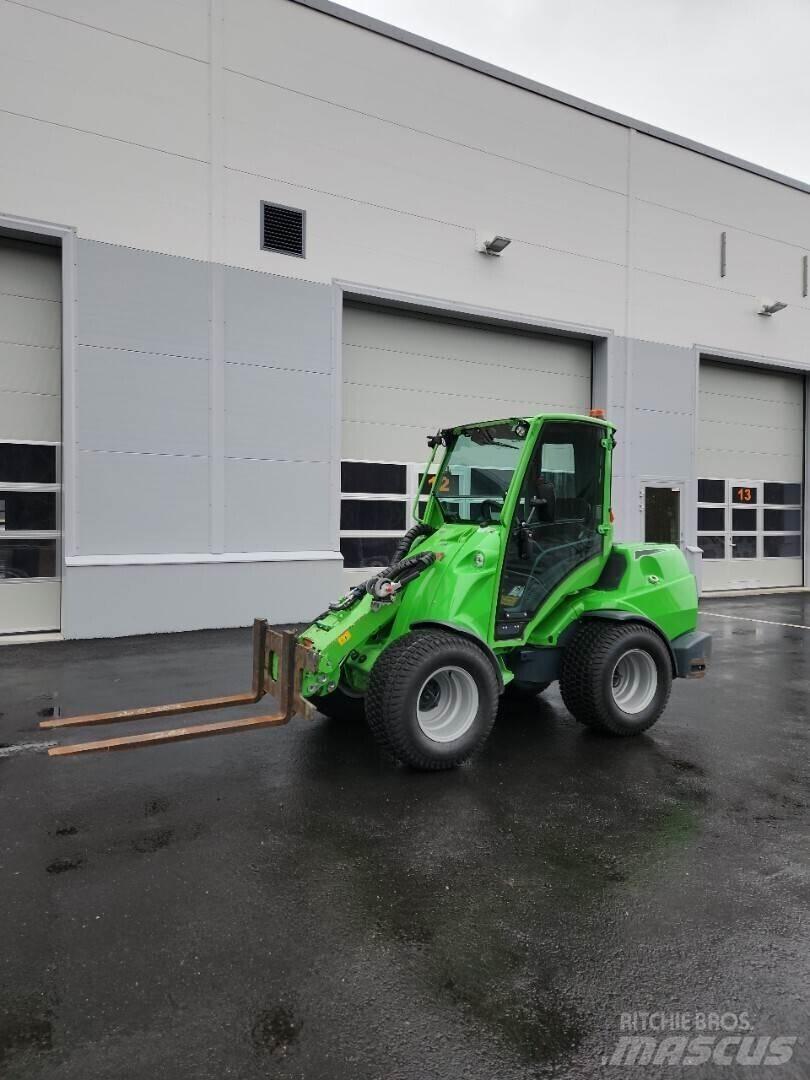 Avant 760i Mini loaders