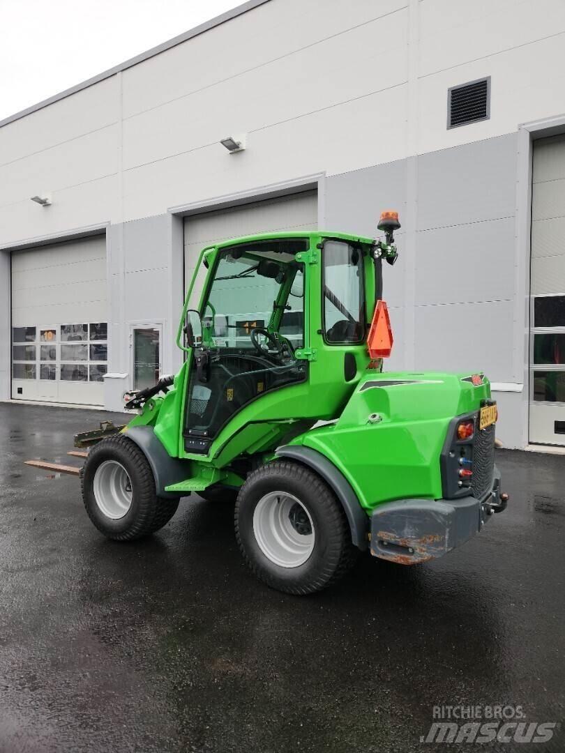 Avant 760i Mini loaders