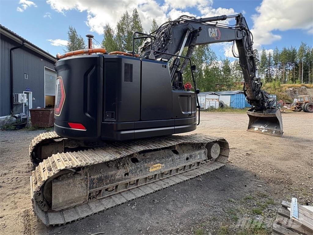 CAT 325 Crawler excavators