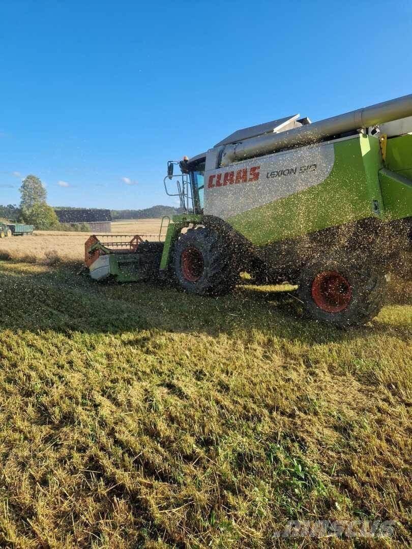 CLAAS LEXION 510 Combine harvesters