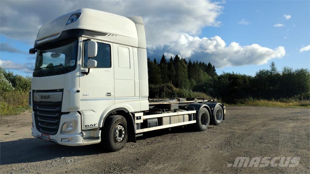 DAF XF 530 Hook lift trucks