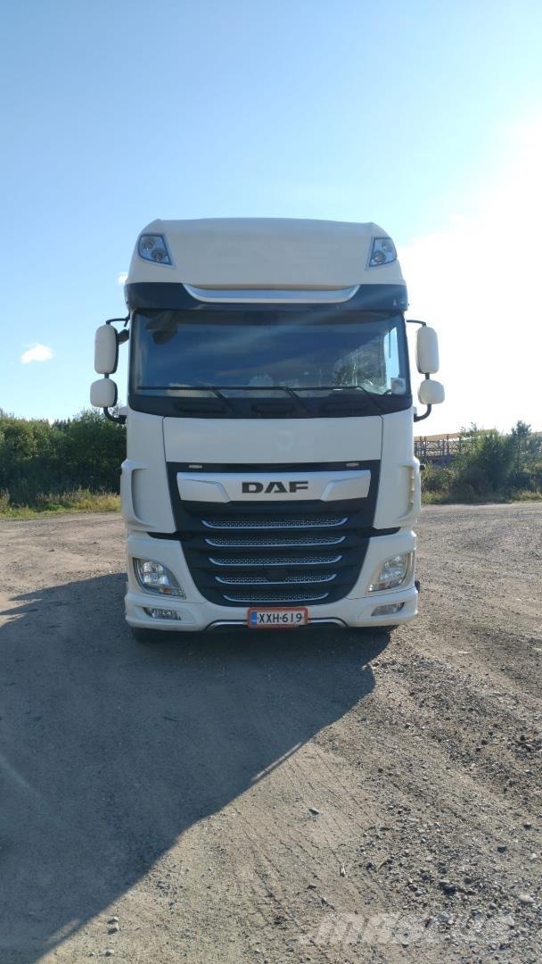 DAF XF 530 Hook lift trucks