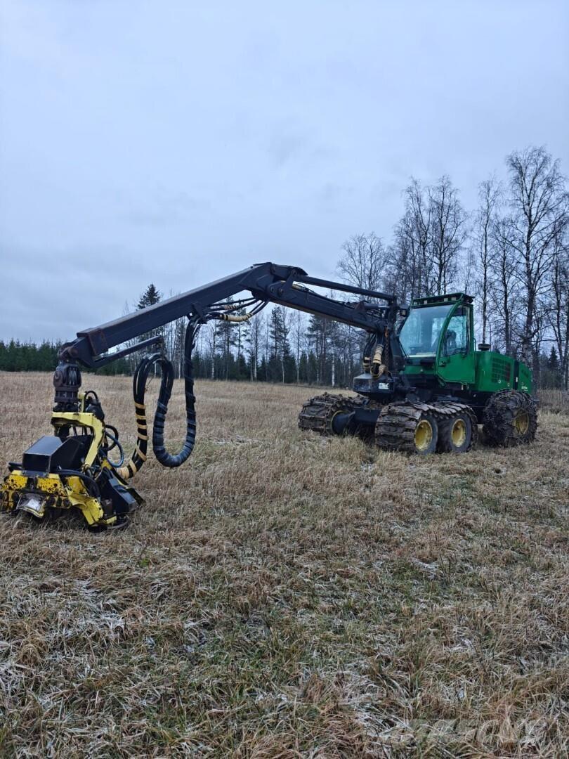 John Deere 1070 D Harvesters