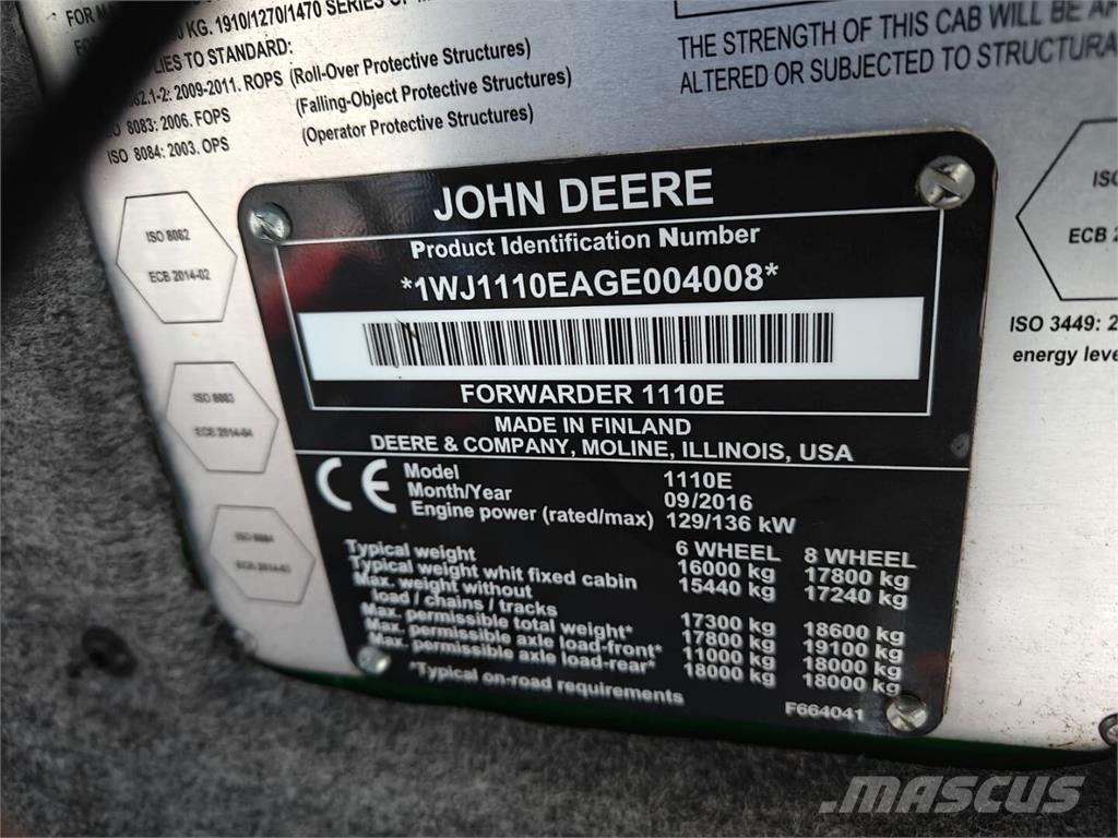John Deere 1110 E Forwarders