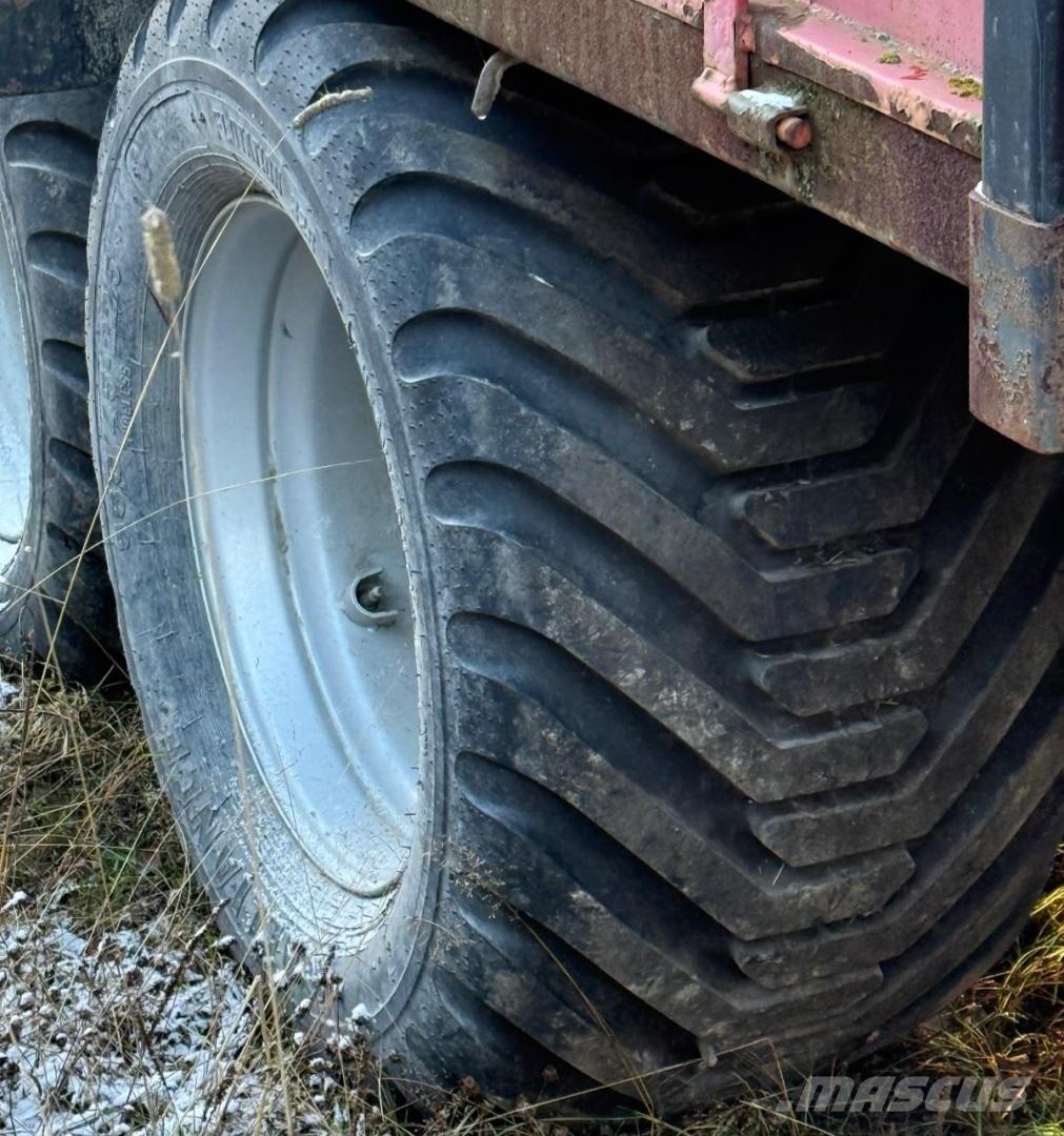 Junkkari 160 Tipper trailers