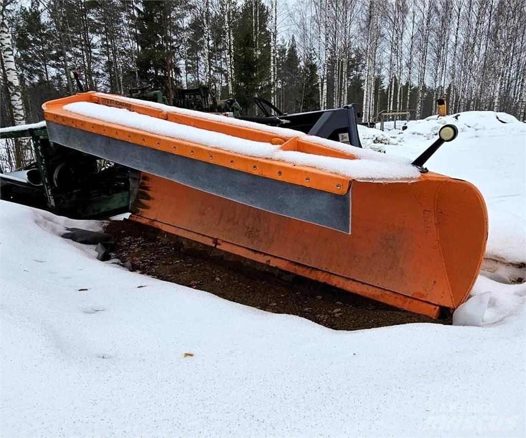 Oxsa Road 3600 Plows