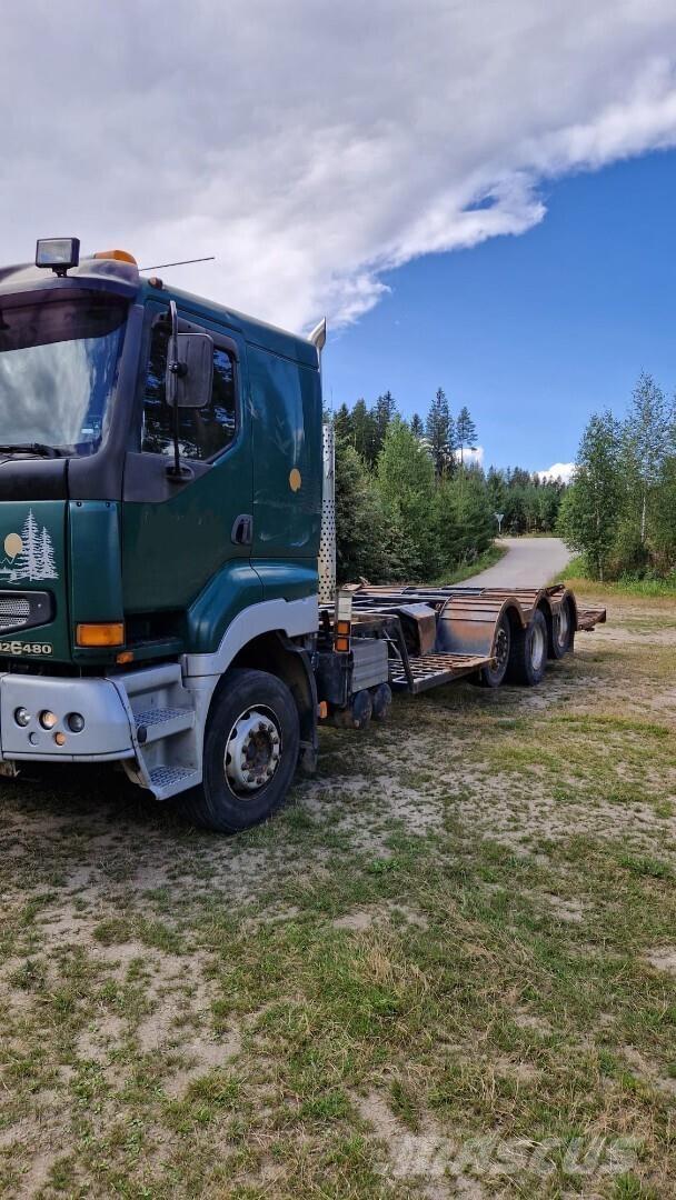 Sisu E12M Vehicle transporters