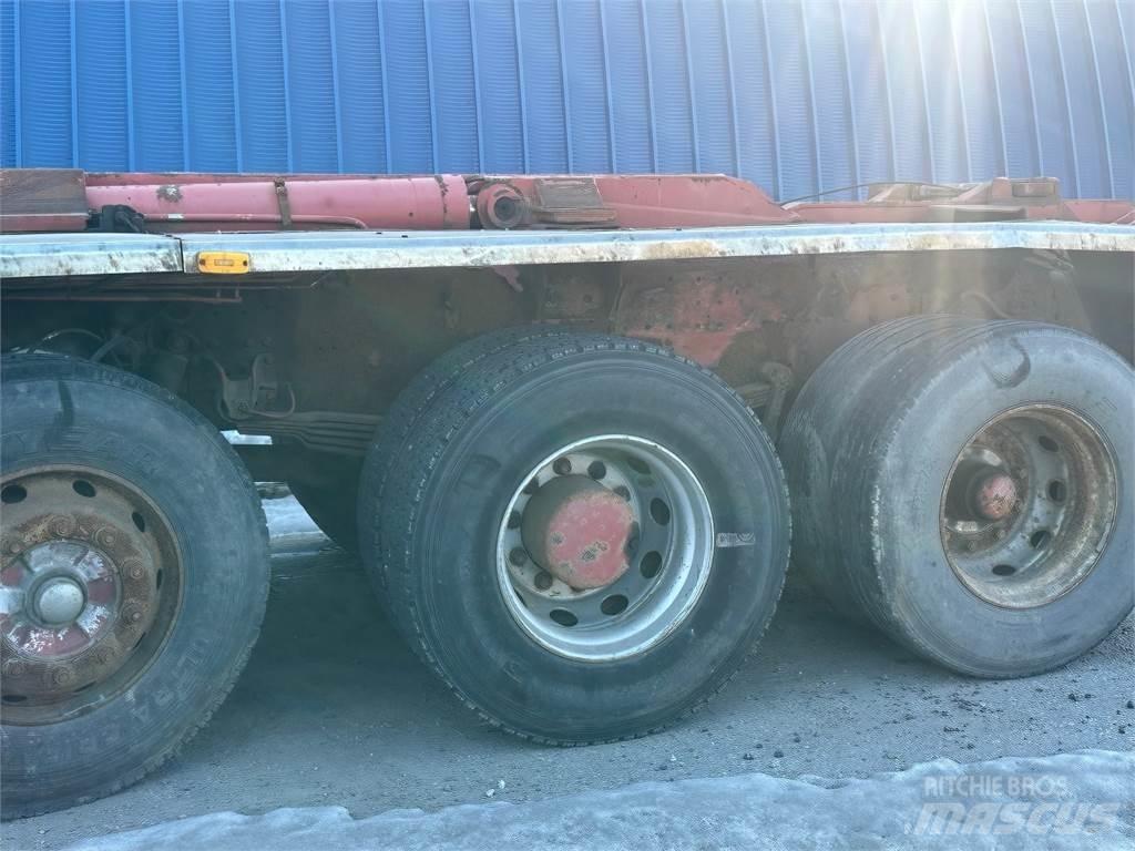 Sisu E14 Hook lift trucks