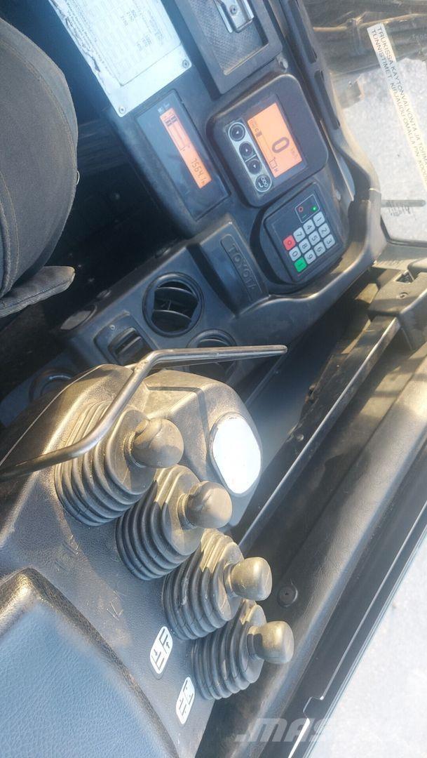 Toyota 8FDF25 Diesel trucks