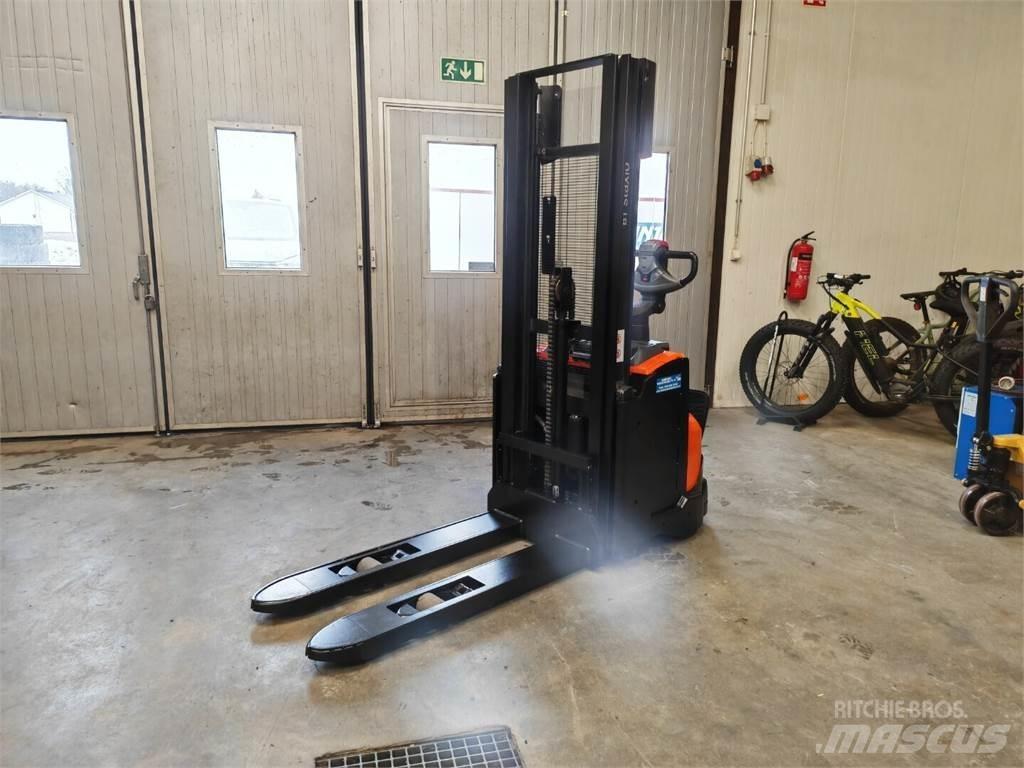 Toyota SWE120L Forklift trucks - others