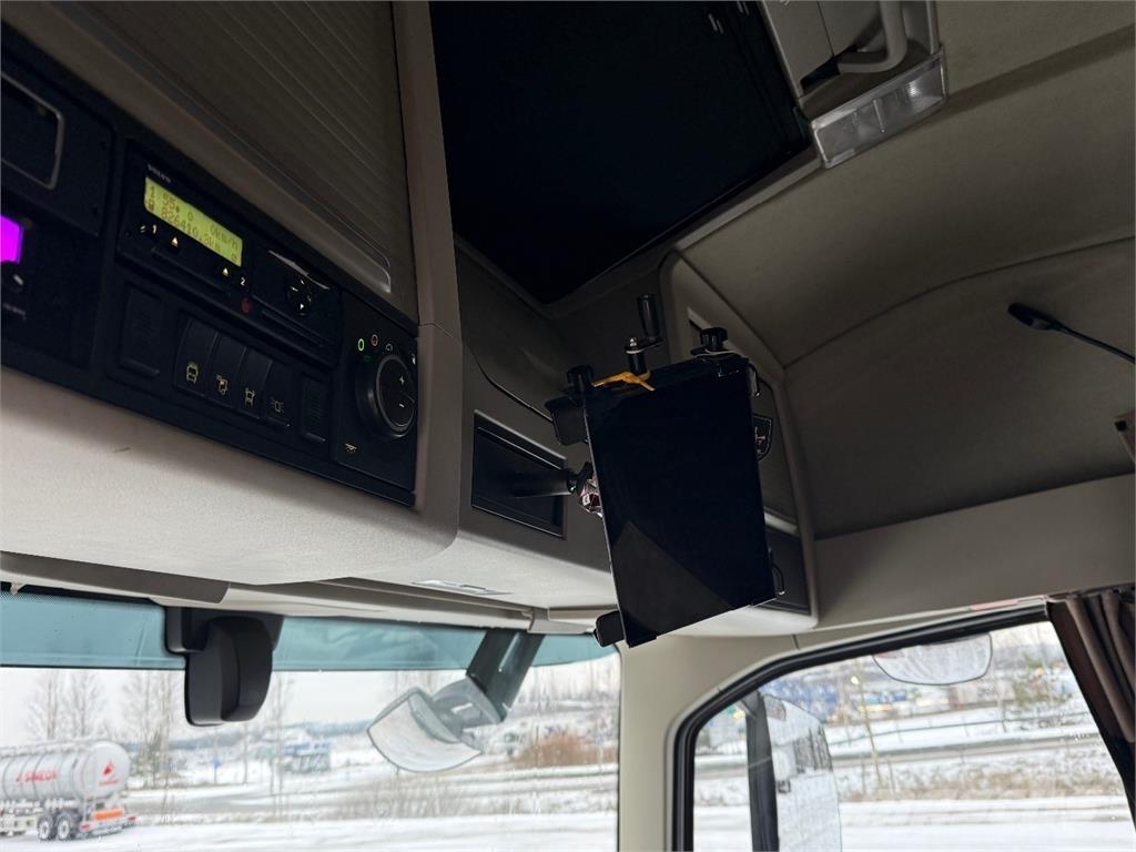 Volvo FH13 Tractor Units