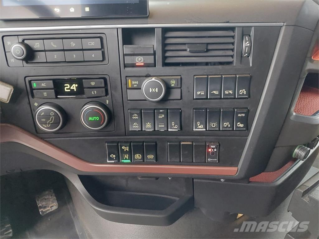 Volvo FH16 750 Timber trucks