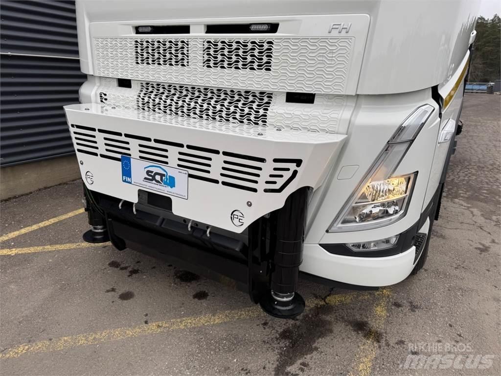 Volvo FH540 10X4 Crane trucks