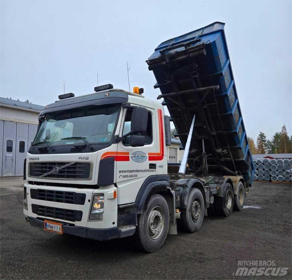 Volvo FM12 8X4 Hook lift trucks