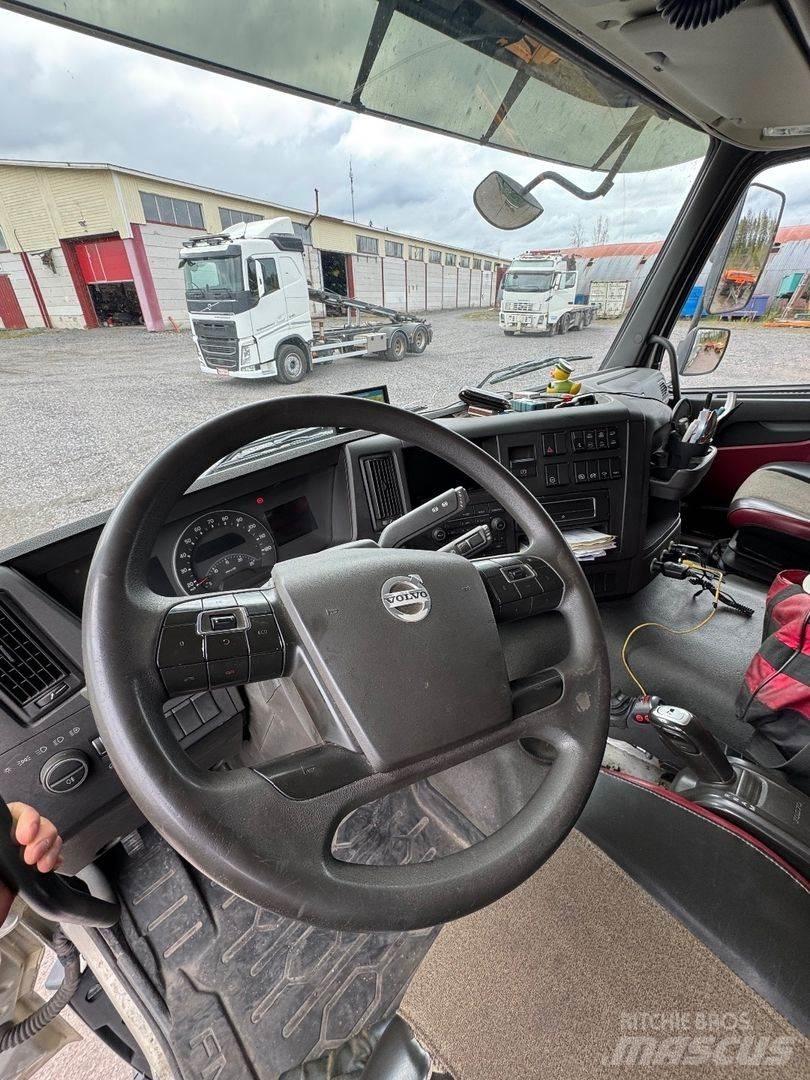 Volvo FMX 540 Hook lift trucks