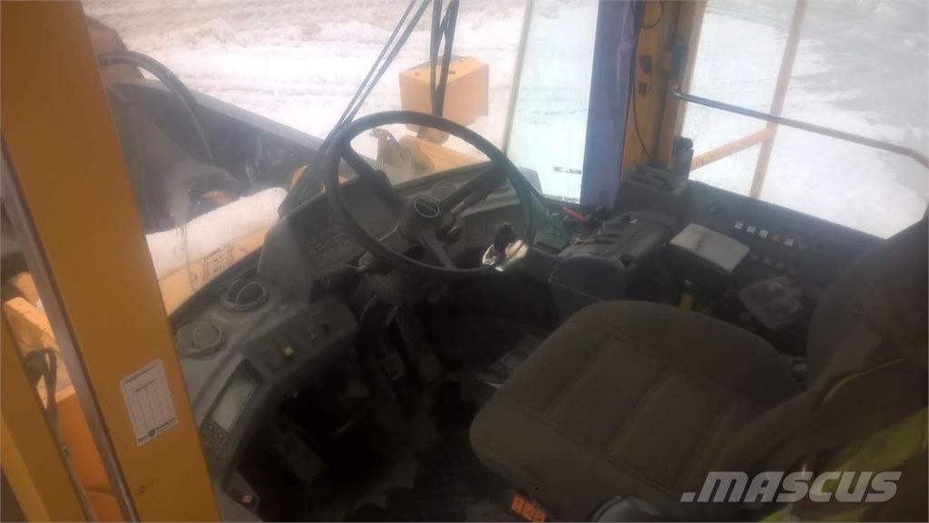 Volvo L330C Wheel loaders