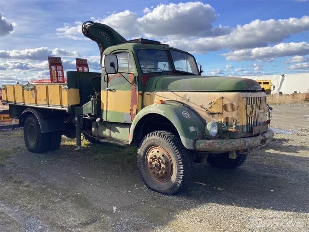 Volvo N 86 Flatbed / Dropside trucks