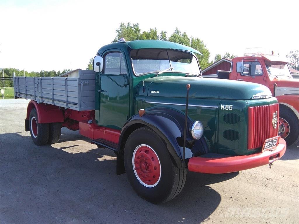 Volvo N 86 Flatbed / Dropside trucks