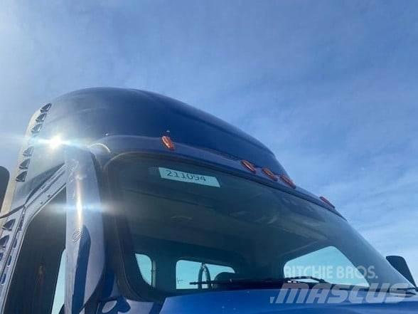 Freightliner CASCADIA 116 Tractor Units