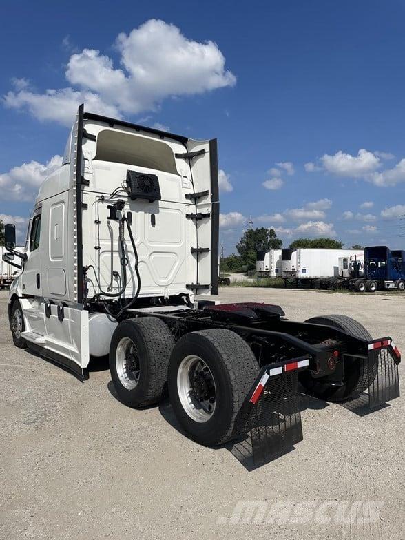 Freightliner CASCADIA 116 Tractor Units