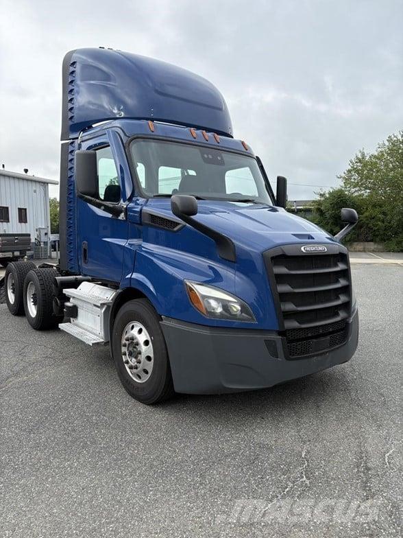 Freightliner CASCADIA 116 Tractor Units