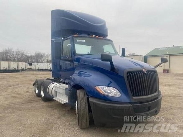 International LT Tractor Units