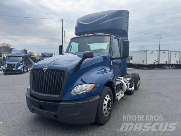 International LT Tractor Units