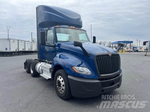 International LT Tractor Units