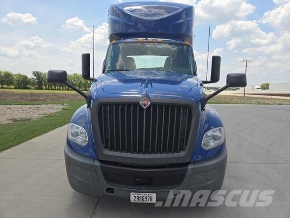 International LT Tractor Units