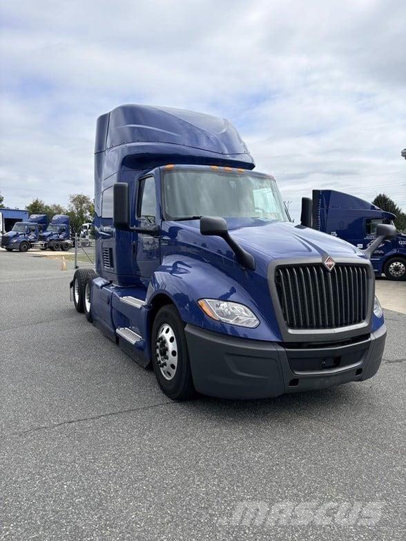 International LT Tractor Units