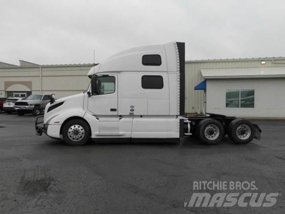 Volvo VNL64T860 Tractor Units