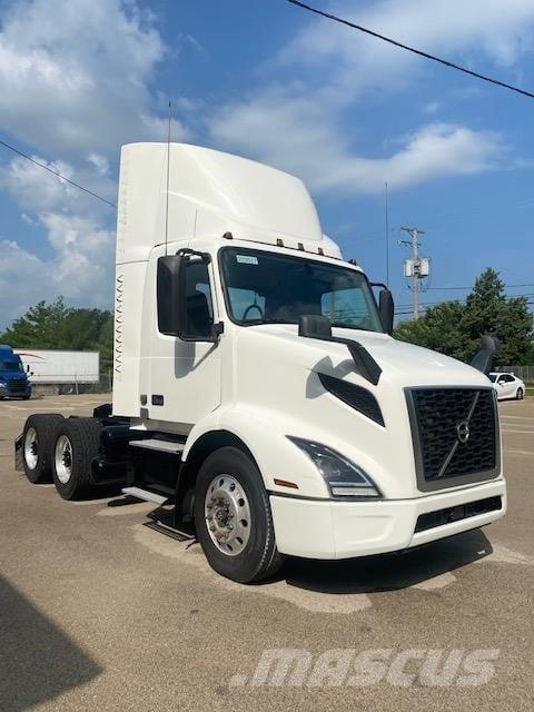 Volvo VNR64T300 Tractor Units