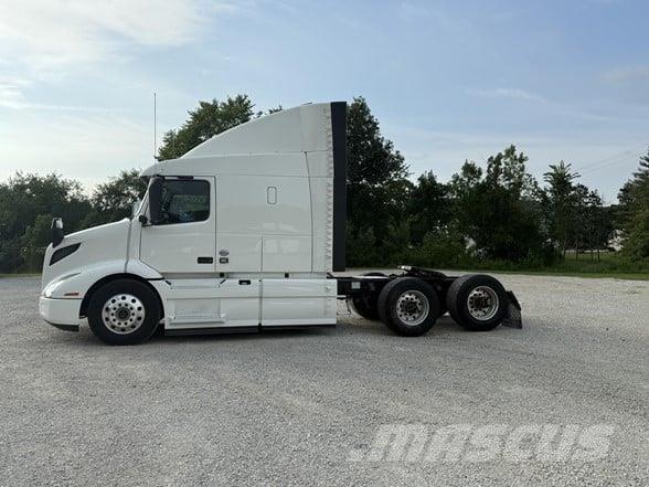 Volvo VNR64T640 Tractor Units
