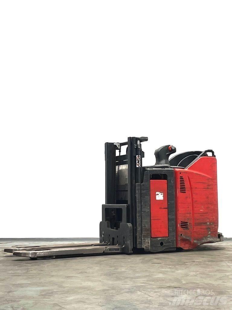 Linde D12HPSP-133 Pedestrian stacker
