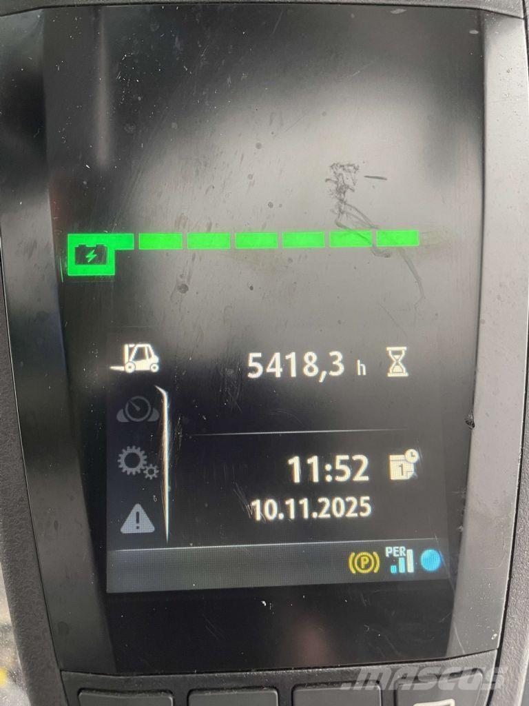 Linde E12-02-386 Electric forklift trucks